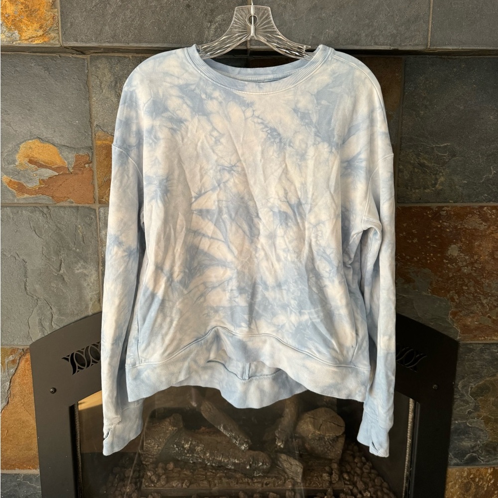 Target Blue and White Tie Dye Stretchy Crew Neck Sweatshirt thumbholes medium